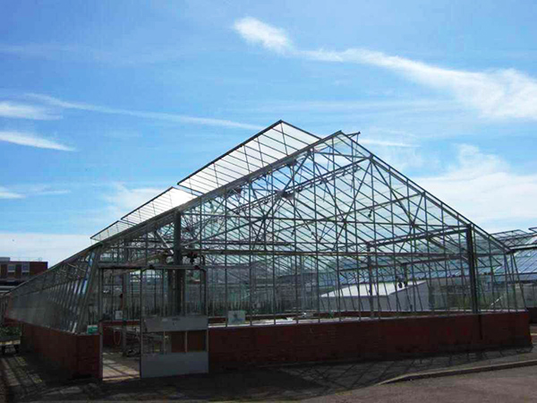 玻璃聯(lián)動(dòng)溫室