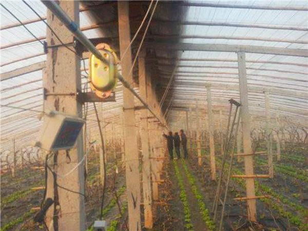 大棚智能放風機