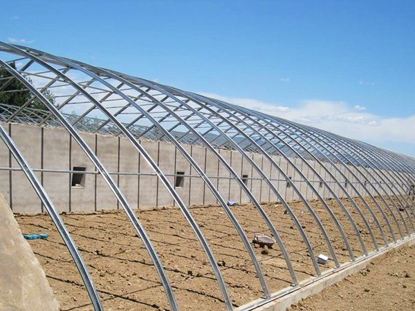 大棚骨架搭建